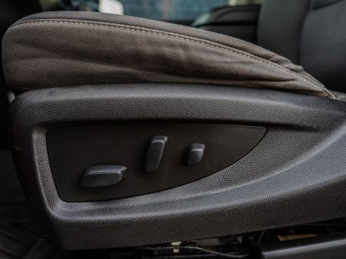 Used 2018 Chevrolet Silverado 1500 LT w/ All Star Edition image 28