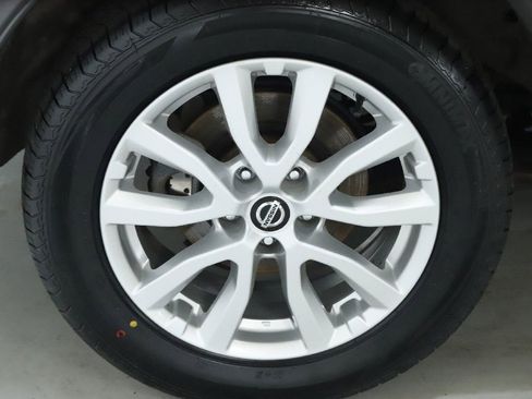 Used 2022 Nissan Rogue Sport SV w/ Technology Package AWD/4WD image 12