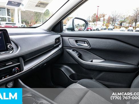 Used 2025 Nissan Rogue SV image 47