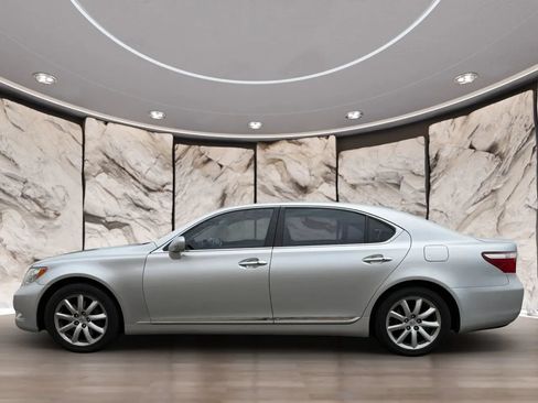 Used 2008 Lexus LS 460 L RWD image 5