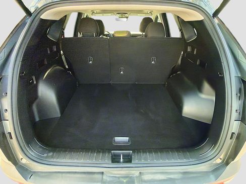 Used 2022 Hyundai Tucson SEL w/ Convenience Package FWD image 11
