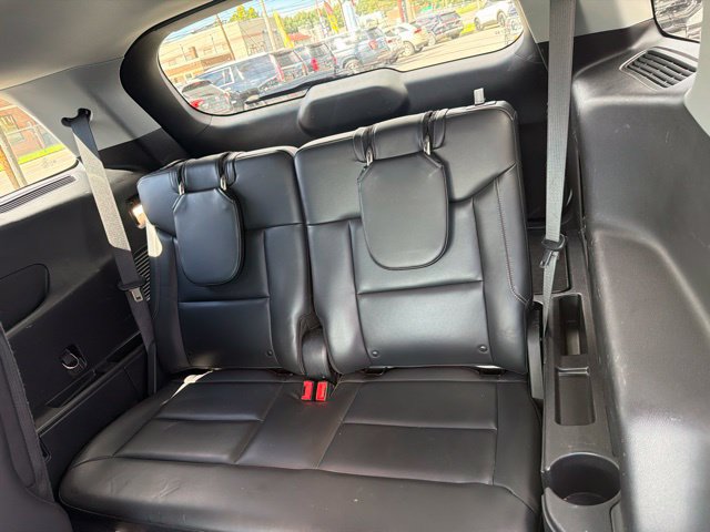 Used 2021 Ford Explorer XLT w/ Equipment Group 202A AWD/4WD image 15