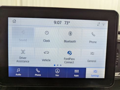 Used 2022 Ford Explorer XLT w/ Equipment Group 202A AWD/4WD image 29