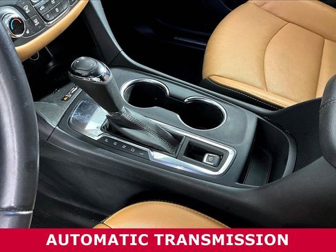Used 2021 Chevrolet Equinox Premier FWD image 16