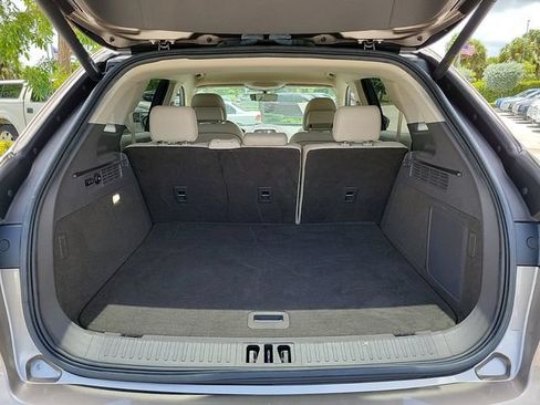 Used 2019 Lincoln Nautilus FWD image 8