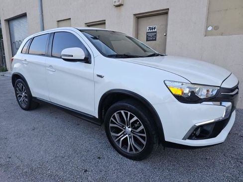 Used 2018 Mitsubishi Outlander Sport ES FWD image 9