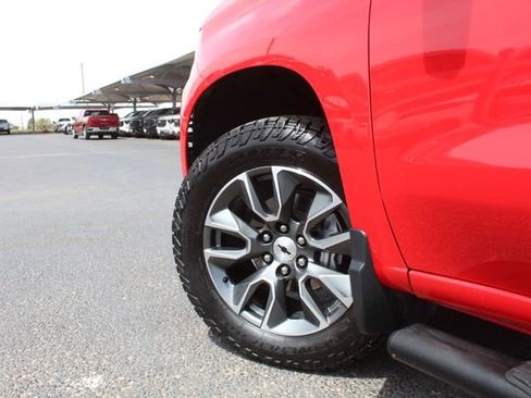 Used 2023 Chevrolet Silverado 1500 RST w/ Z71 Off-Road Package image 12