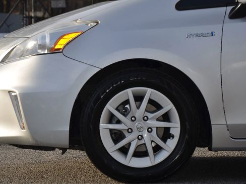 Used 2013 Toyota Prius V Three image 32