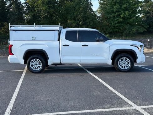 Used 2022 Toyota Tundra SR5 image 1