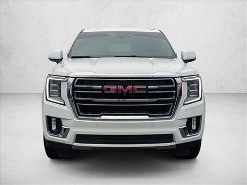 Used 2021 GMC Yukon XL SLT w/ SLT Luxury Plus Package image 2