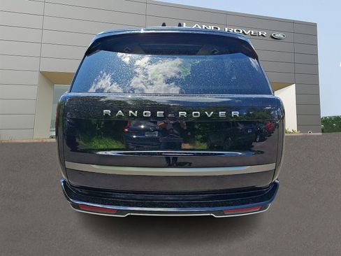 Used 2024 Land Rover Range Rover Long Wheelbase SE AWD/4WD image 7