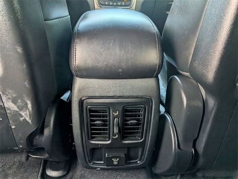 Certified 2018 Jeep Grand Cherokee Altitude image 14