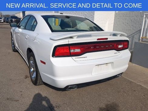 Used 2011 Dodge Charger Rallye RWD image 3