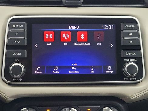 Used 2020 Nissan Versa SV FWD image 25