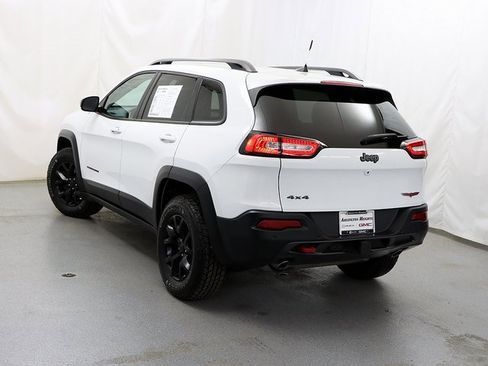 Used 2016 Jeep Cherokee Trailhawk w/ Leather Interior Group image 8