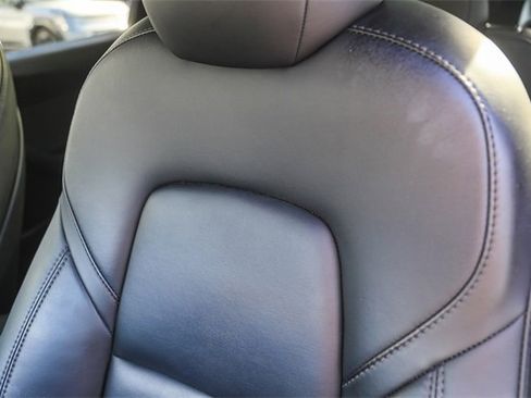 Used 2022 Tesla Model Y Long Range image 24