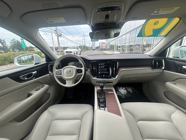 Used 2019 Volvo S60 T6 Momentum AWD/4WD image 17