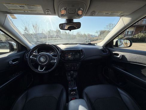 Used 2019 Jeep Compass Altitude image 10