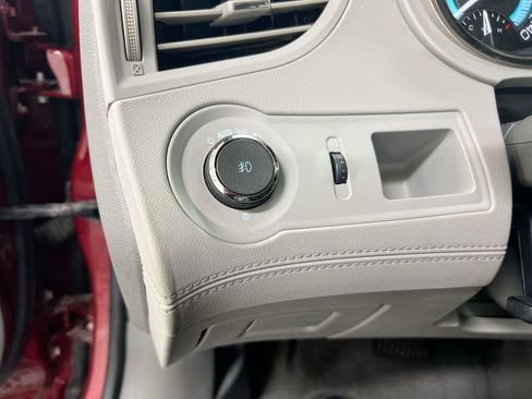 Used 2011 Buick LaCrosse CXL image 17