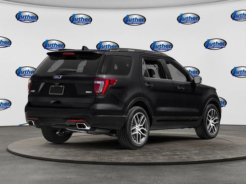 Used 2017 Ford Explorer Sport w/ Equipment Group 401A AWD/4WD image 2