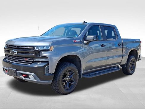 Used 2019 Chevrolet Silverado 1500 LT Trail Boss AWD/4WD image 3