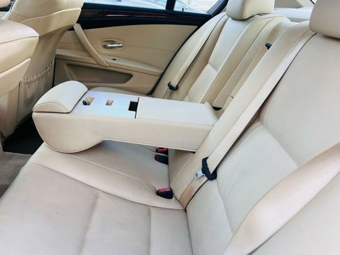 Used 2010 BMW 528i xDrive Sedan image 14