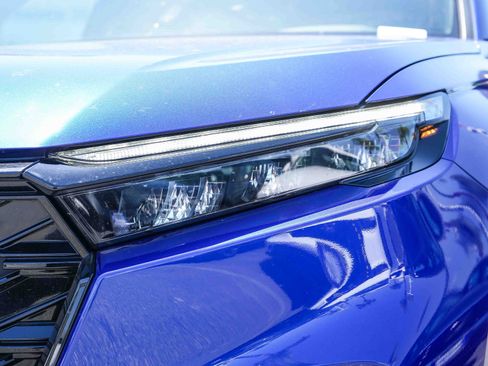 Certified 2025 Honda CR-V Sport image 4