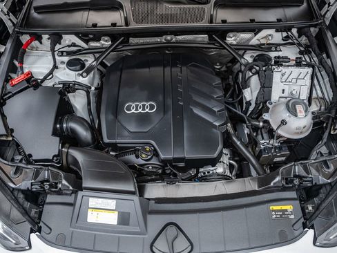 Used 2022 Audi Q5 2.0T Premium w/ Convenience Package image 22