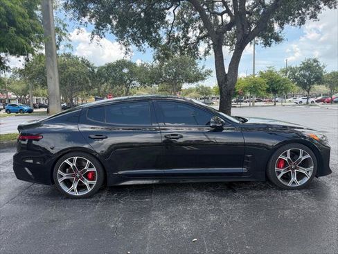Used 2018 Kia Stinger GT1 RWD image 7