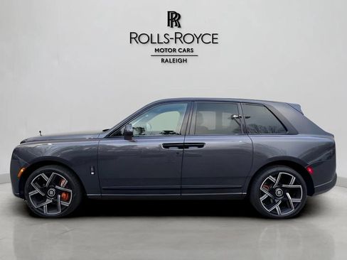 Certified 2025 Rolls-Royce Cullinan Black Badge AWD/4WD image 3