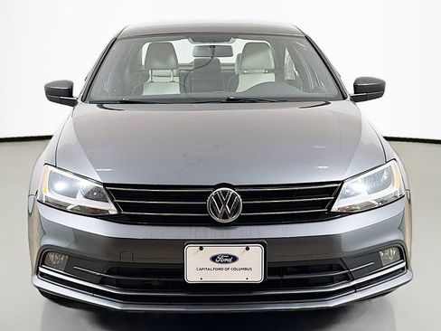Used 2016 Volkswagen Jetta Sport FWD image 9