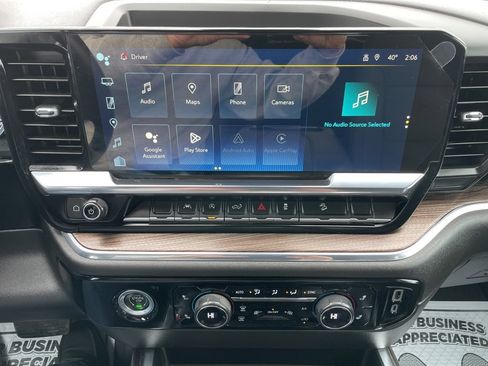 Used 2024 Chevrolet Silverado 1500 RST w/ Z71 Off-Road Package image 10