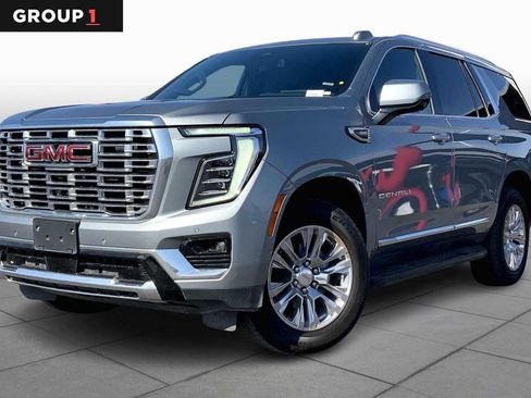 Used 2025 GMC Yukon Denali image 1