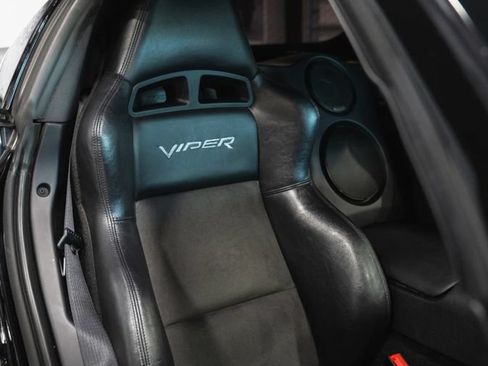 Used 2006 Dodge Viper SRT-10 RWD image 16