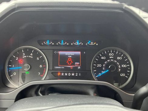 Used 2015 Ford F150 XLT w/ Equipment Group 301A Mid RWD image 22