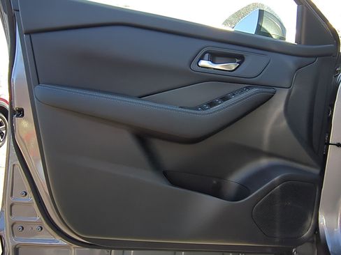 New 2026 Nissan Rogue SV image 10