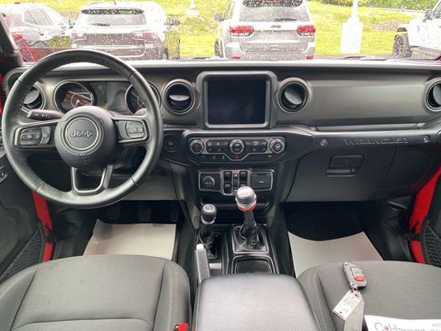 Used 2022 Jeep Wrangler Unlimited Sport AWD/4WD image 19