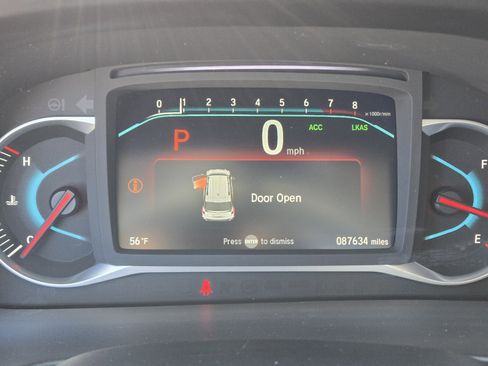 Used 2020 Honda Pilot Touring image 25