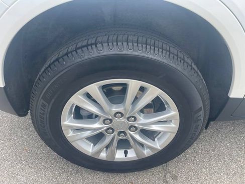 Used 2024 Cadillac XT5 Luxury AWD/4WD image 30