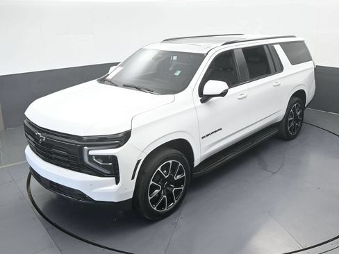 Used 2026 Chevrolet Suburban RST w/ Comfort Package RWD image 57