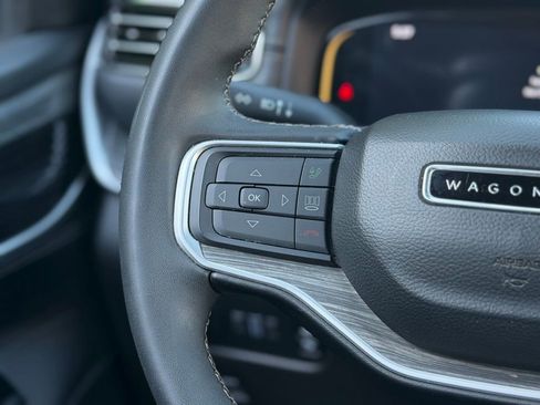 Used 2024 Jeep Wagoneer Series II w/ Flexible Seating Group image 46