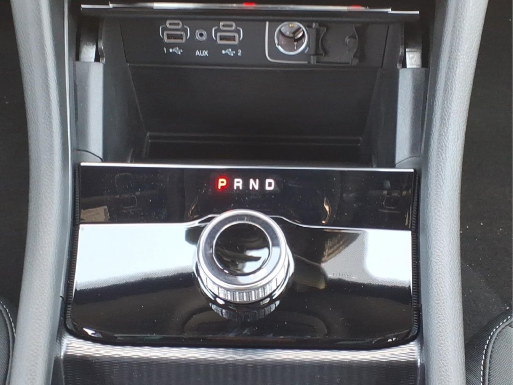 New 2026 Jeep Grand Cherokee Laredo AWD/4WD image 13