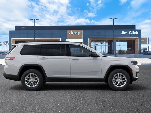 New 2026 Jeep Grand Cherokee L 4WD image 21