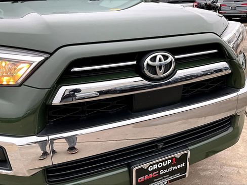 Used 2022 Toyota 4Runner Limited image 28