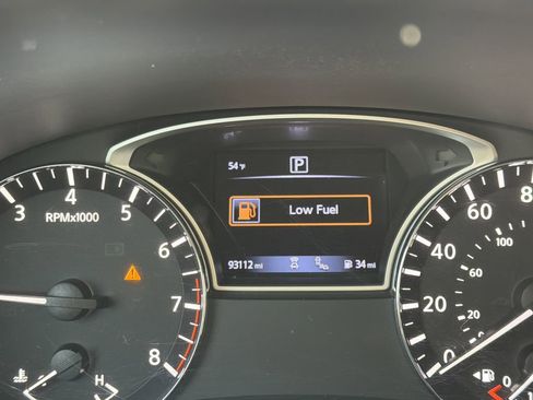 Used 2020 Nissan Pathfinder SL FWD image 30