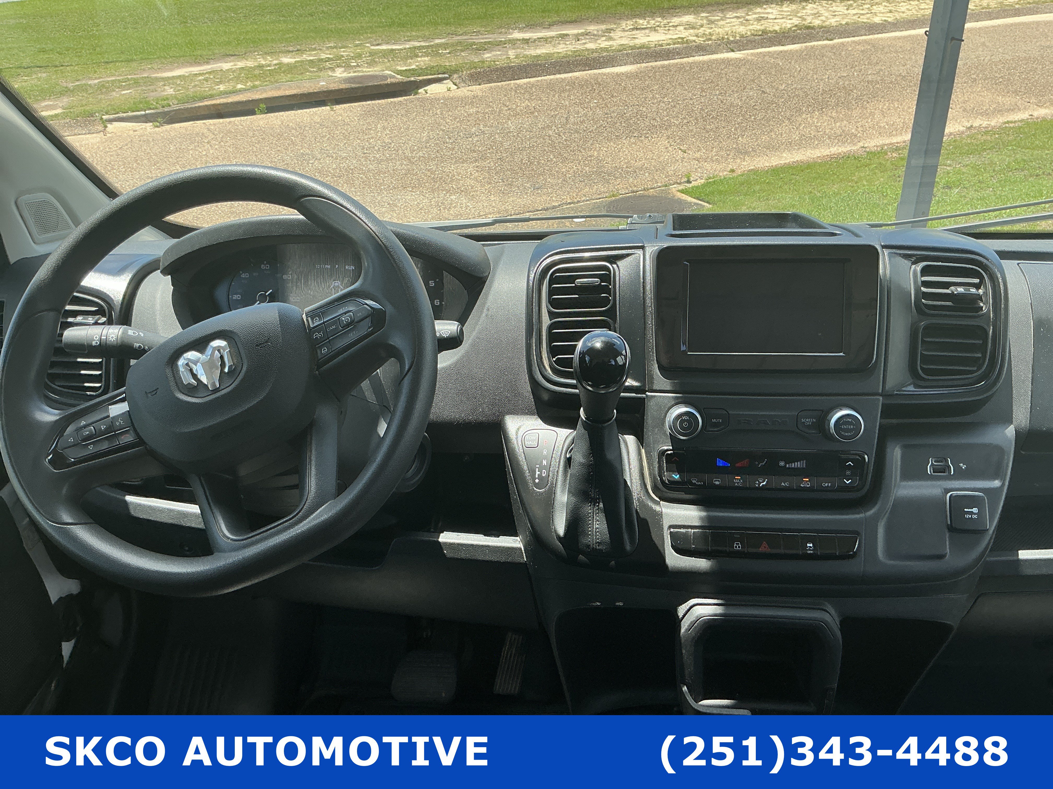 Used 2024 RAM ProMaster 2500 w/ Convenience Group FWD image 15