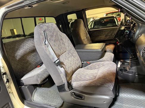 Used 1998 Dodge Ram 2500 Truck 4x4 Quad Cab image 25