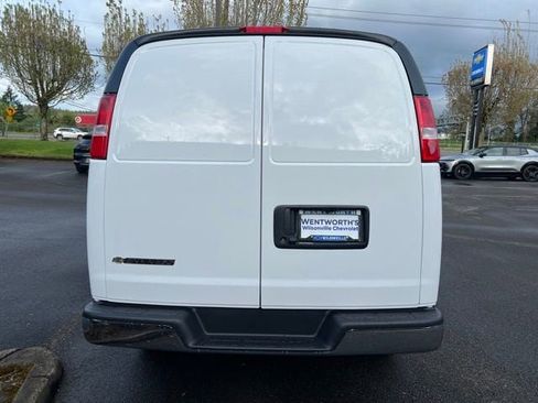 New 2026 Chevrolet Express 2500 RWD image 6