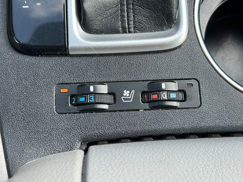 Used 2019 Toyota Highlander Limited image 35