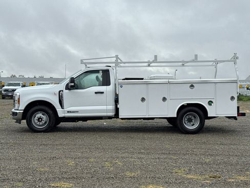 New 2025 Ford F350 XL w/ XL Chrome Package image 7